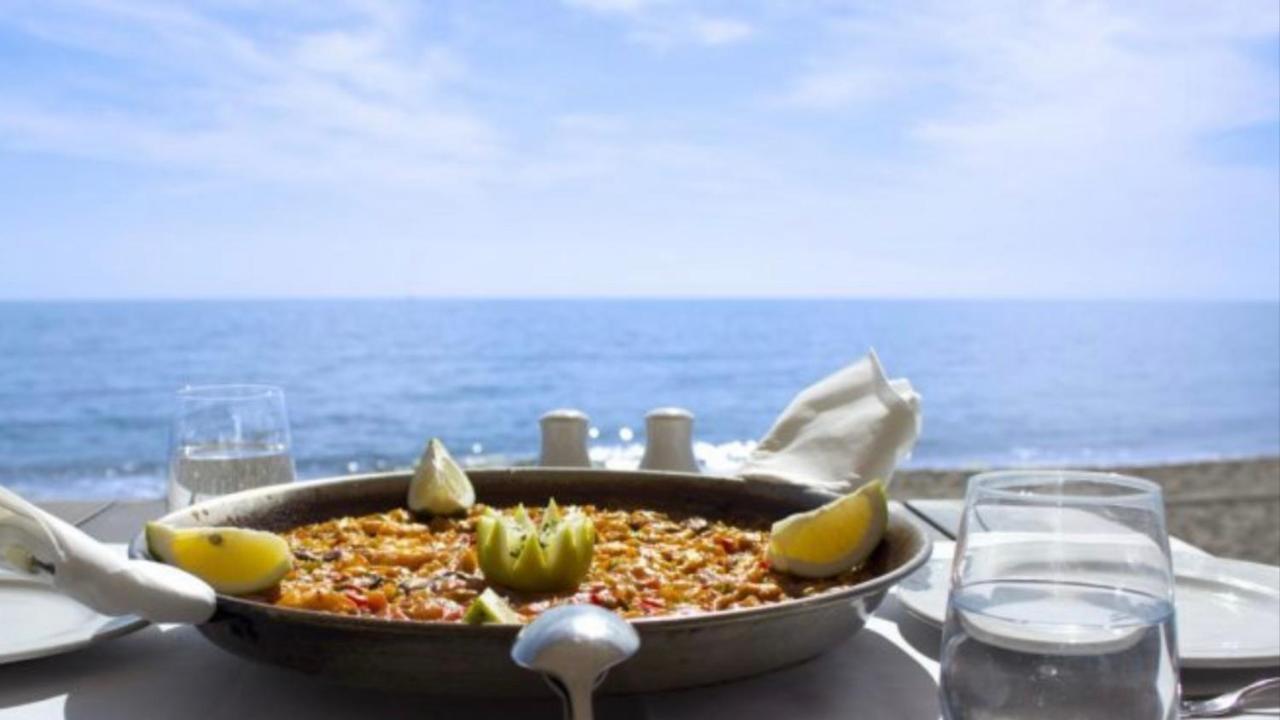 Mijas Costa - Beachside Apartment-B Sitio de Calahonda エクステリア 写真
